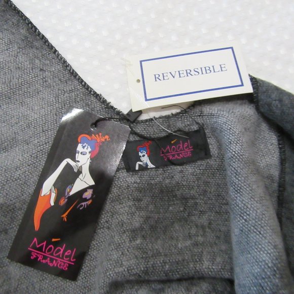 New Reversible Cape Beautiful with Bottom fringe - Picture 8 of 10